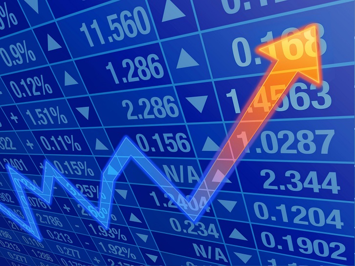 阿里涨超 7.5%，英伟达五连阳！黄金股、钢铝股大涨